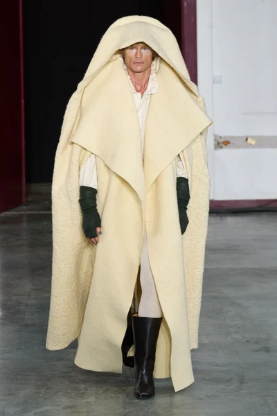 Look 33